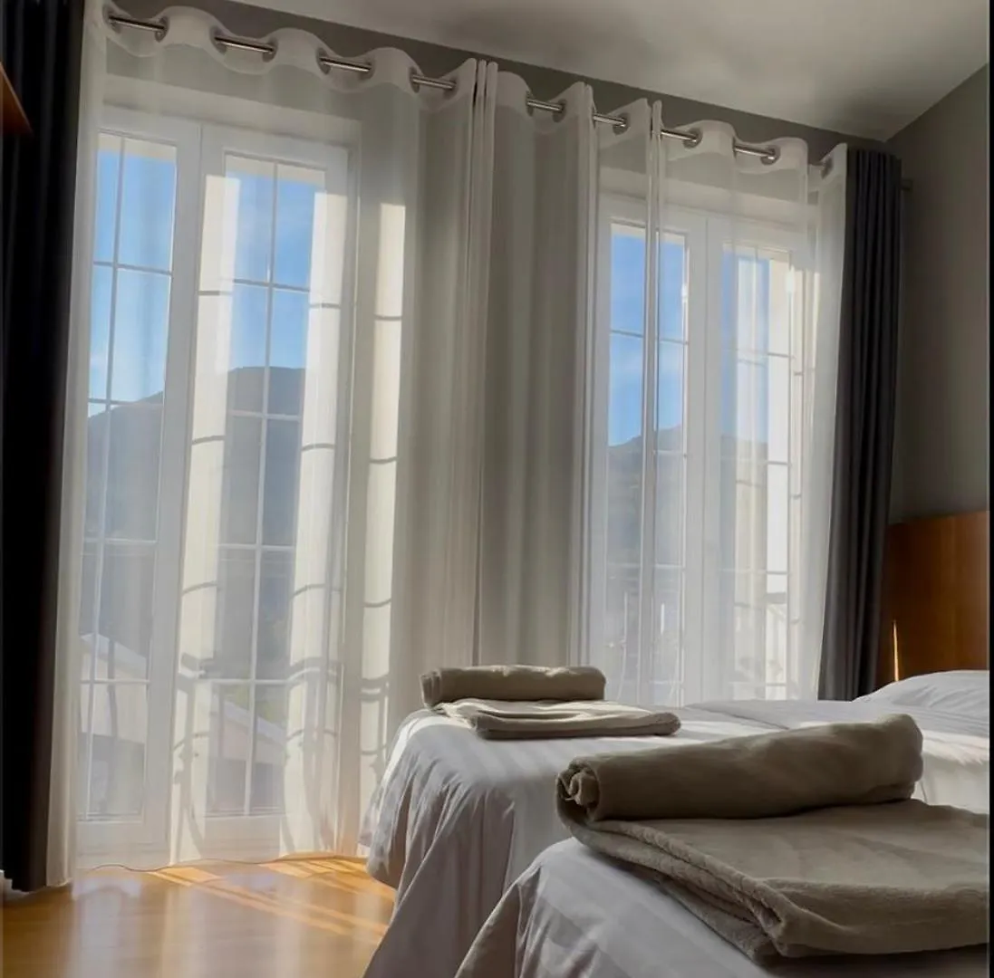 ***  Hotel Rubin Rubik アルバニア