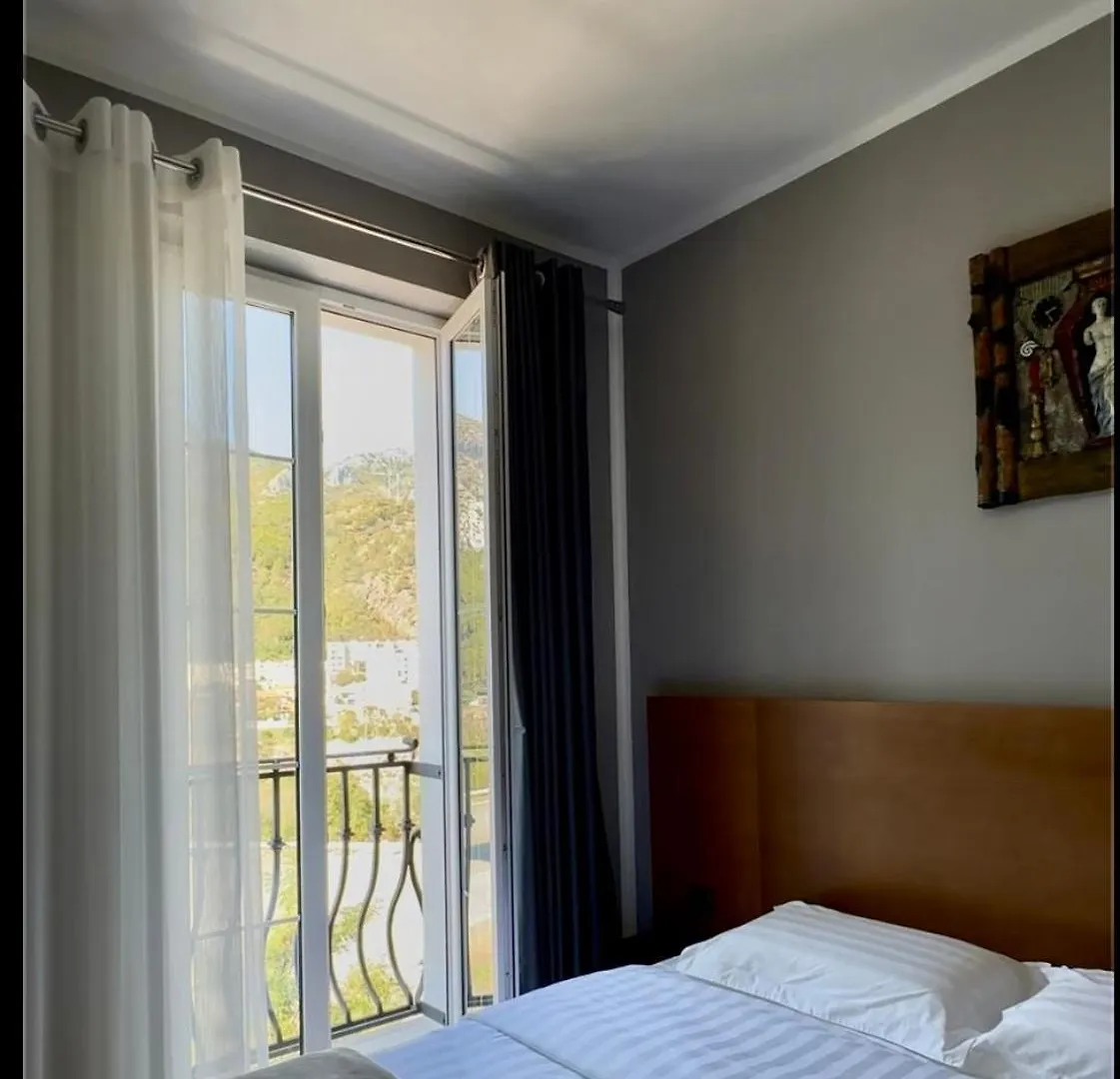 ***  Hotel Rubin Rubik アルバニア